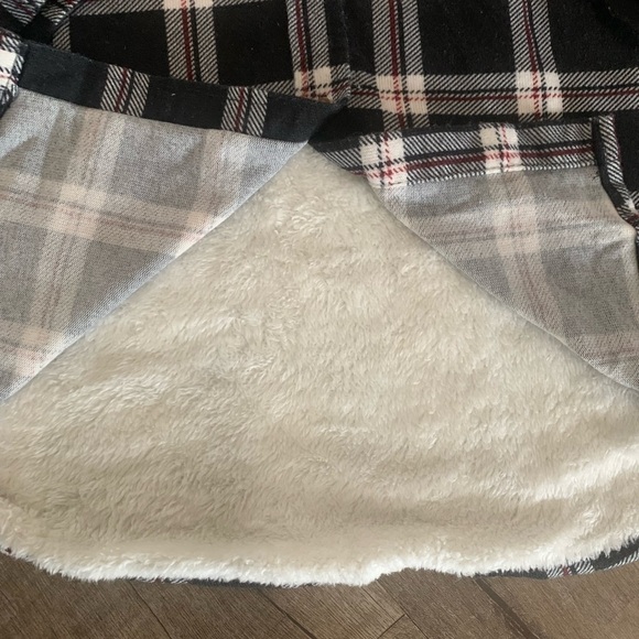 Women's Plaid Fleece Button Down Shirt - Picture 5 of 9